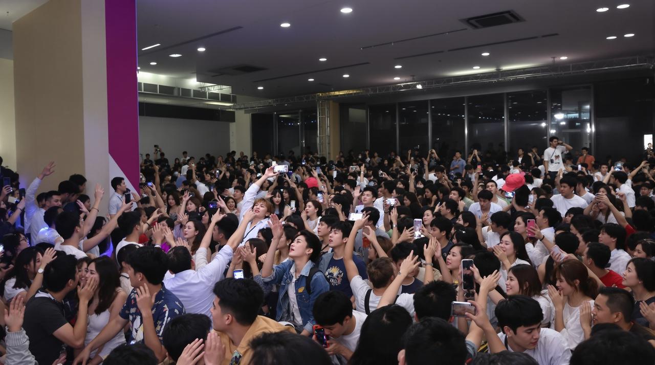 亚洲va2026年度影迷见面会